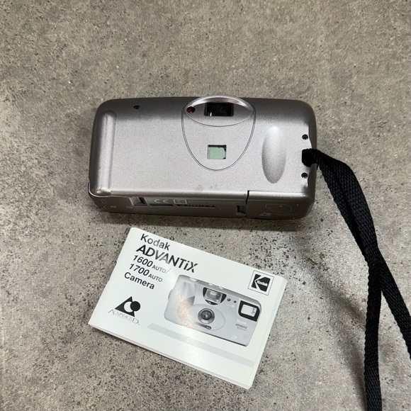 Kodak Vintage Film Camera Lot Advantix F620 T30 1600 Star 110 + Bag & Charger - Picture 9 of 15